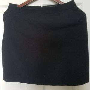 Black scallop hem skirt sz 4